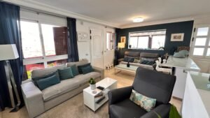 Dúplex adosado en esquina situado en una de las zonas más cotizadas del sur de Tenerife: Madroñal de Fañabé