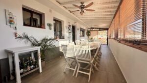 Dúplex adosado en esquina situado en una de las zonas más cotizadas del sur de Tenerife: Madroñal de Fañabé