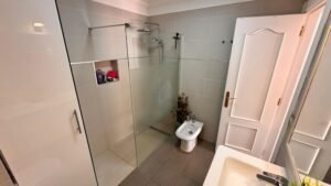 Dúplex adosado en esquina situado en una de las zonas más cotizadas del sur de Tenerife: Madroñal de Fañabé