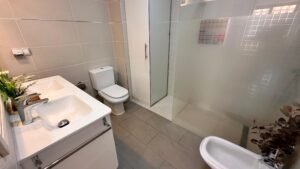 Dúplex adosado en esquina situado en una de las zonas más cotizadas del sur de Tenerife: Madroñal de Fañabé