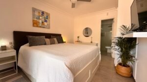 Dúplex adosado en esquina situado en una de las zonas más cotizadas del sur de Tenerife: Madroñal de Fañabé